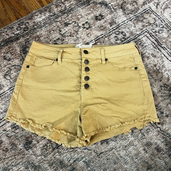 Altar'd State Pants - altar’d state Tan Button-Up Shorts 29/9